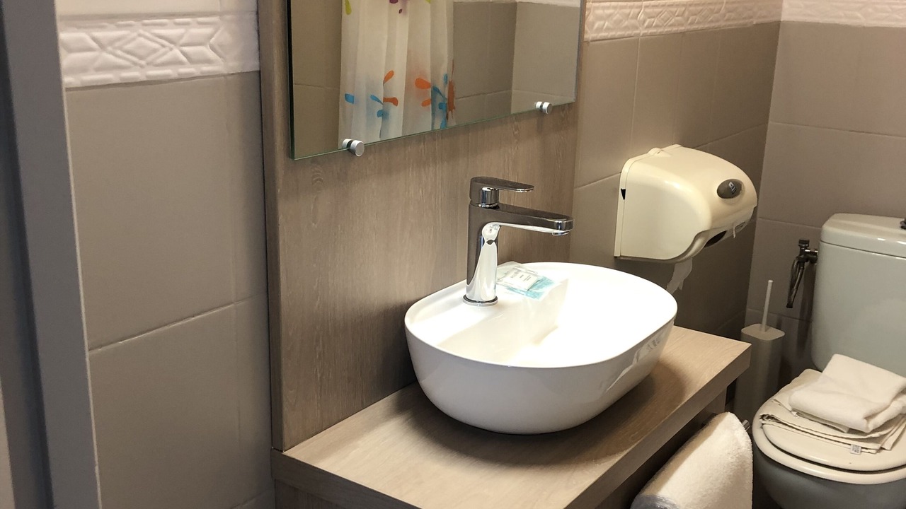 Photo of Bathroom in Pamiers