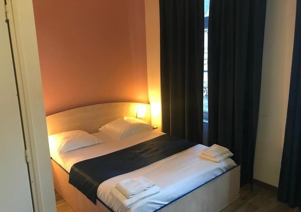 Photo of Bedroom in Charleville-Mezieres