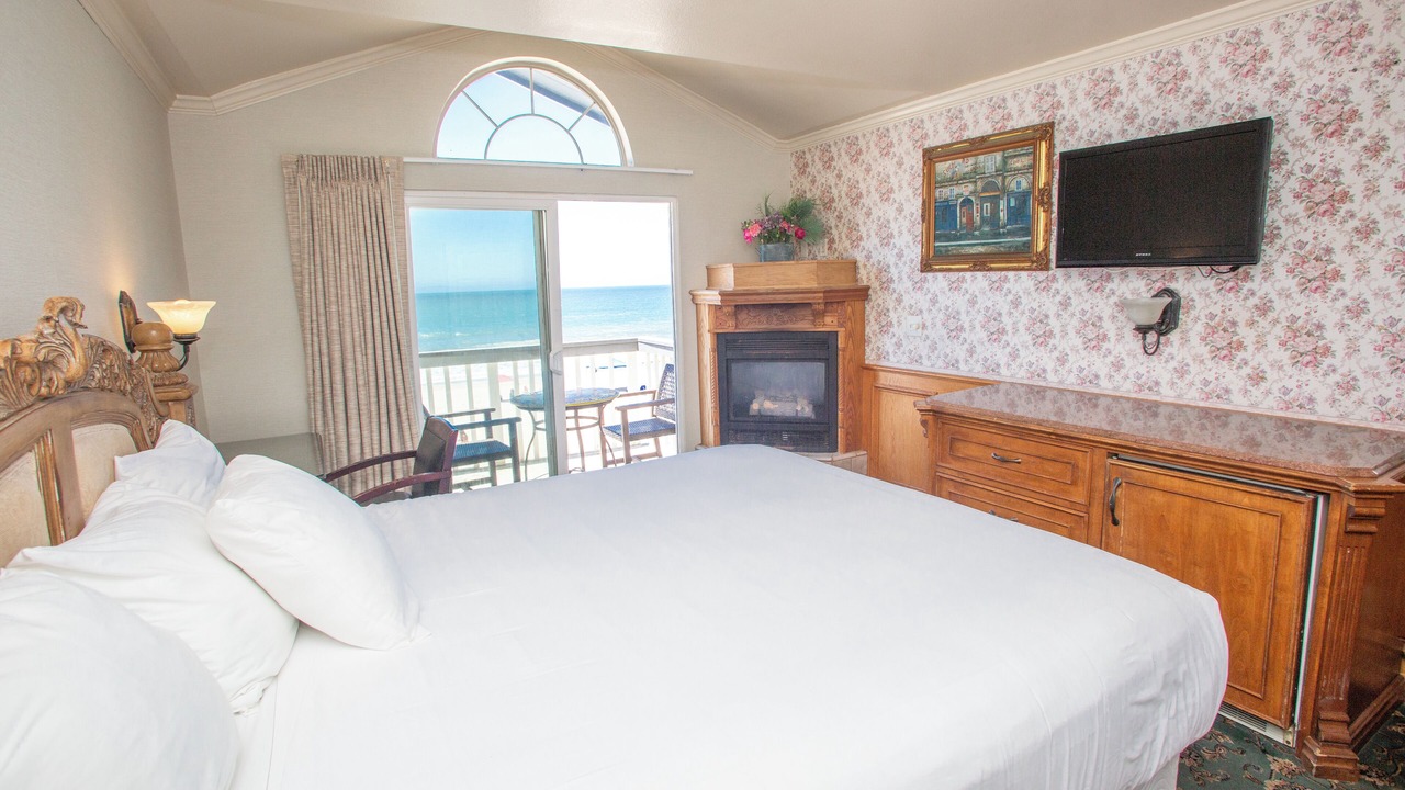 Photo of Bedroom in Pierpont Bay