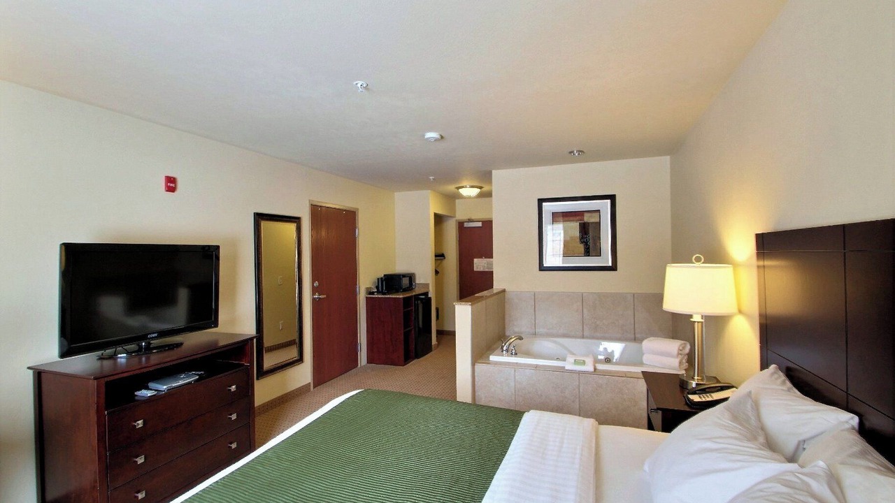 Photo of Bedroom in Bloomfield