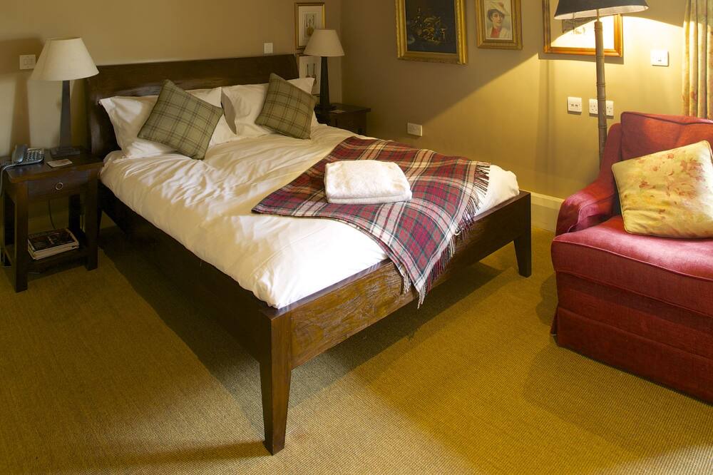 Photo of Bedroom in Lower Froyle