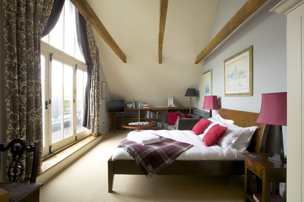 Photo of Bedroom in Lower Froyle