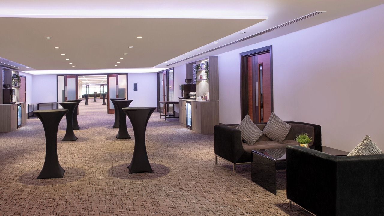 Photo of Others in Tower Hill