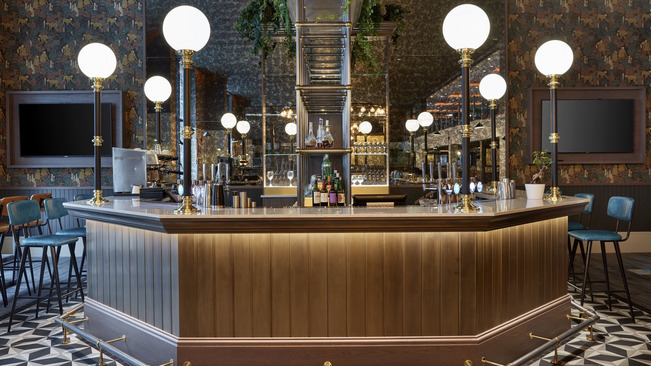 Photo of Others in Tower Hill