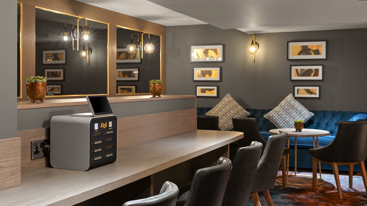 Photo of Others in Tower Hill