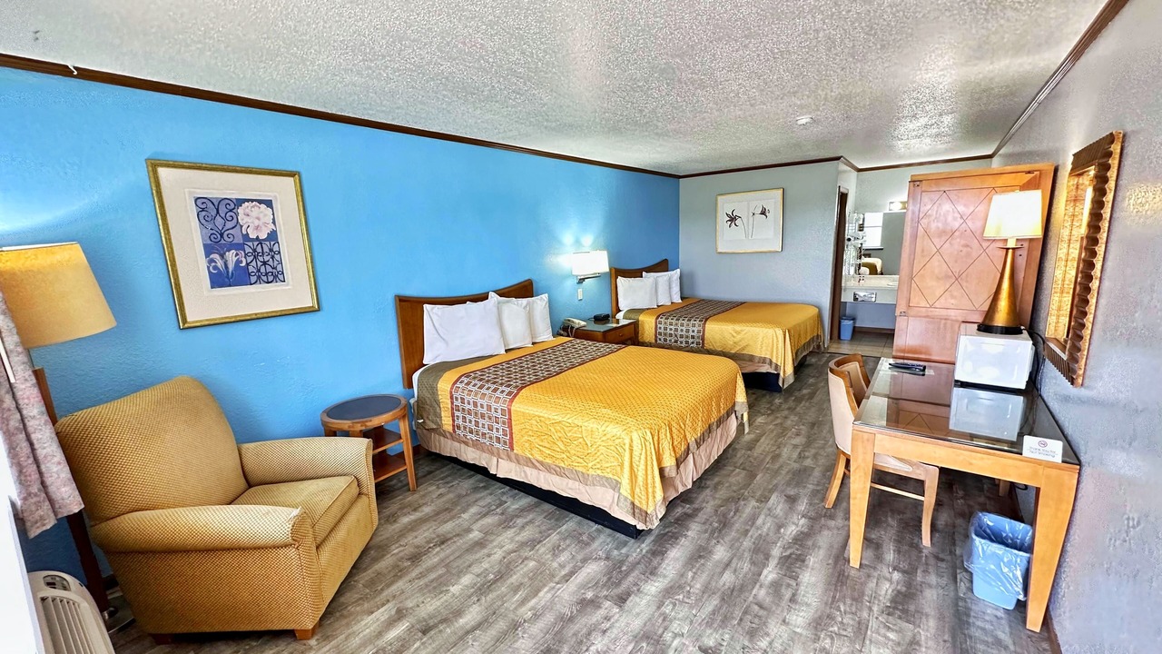 Photo of Others in Sweet Springs