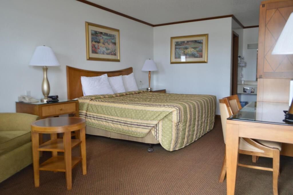 Photo of Others in Sweet Springs