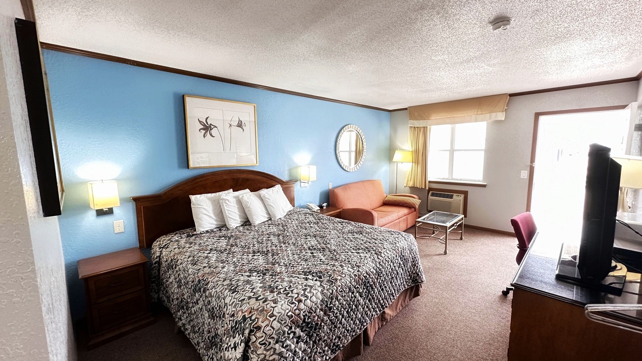 Photo of Bedroom in Sweet Springs