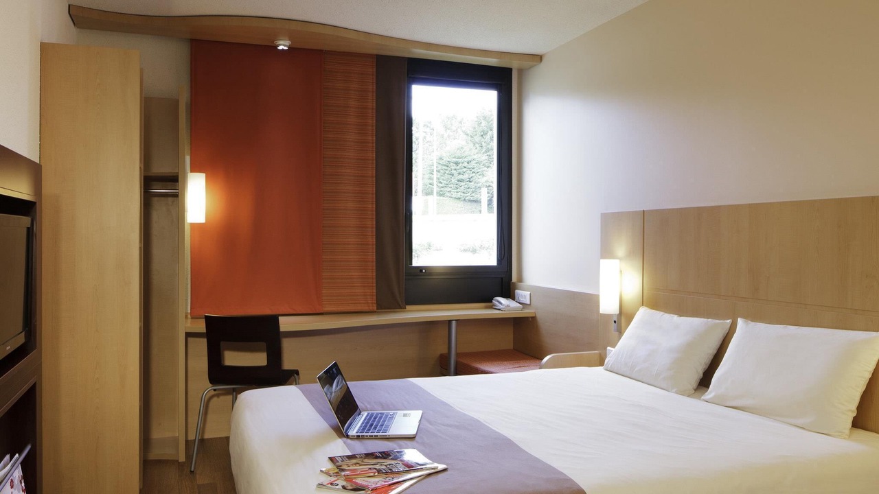 Photo of Bedroom in Ploumagoar