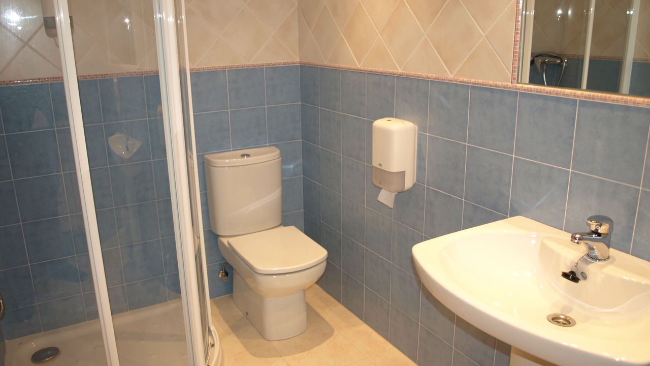 Photo of Bathroom in Larres