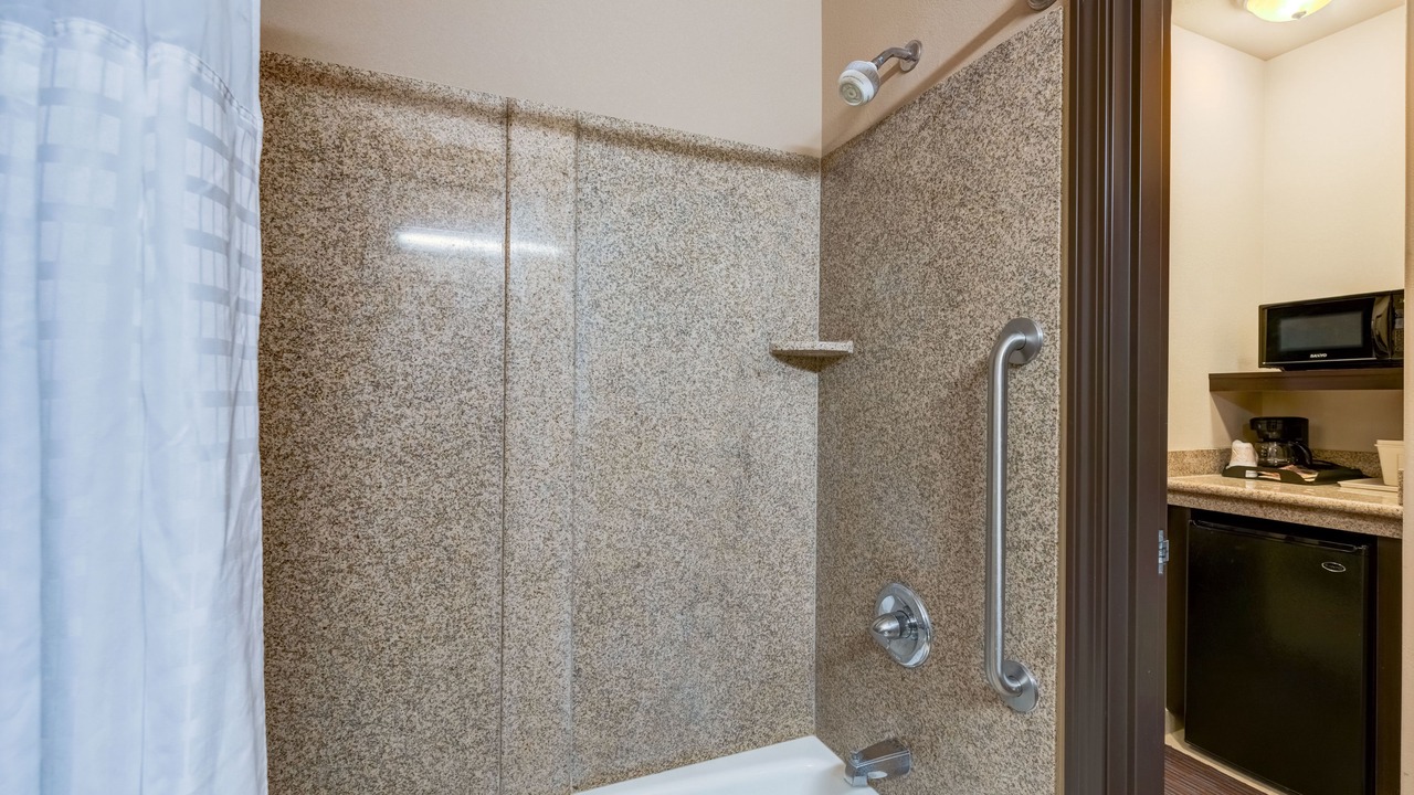 Photo of Bathroom in Parachute