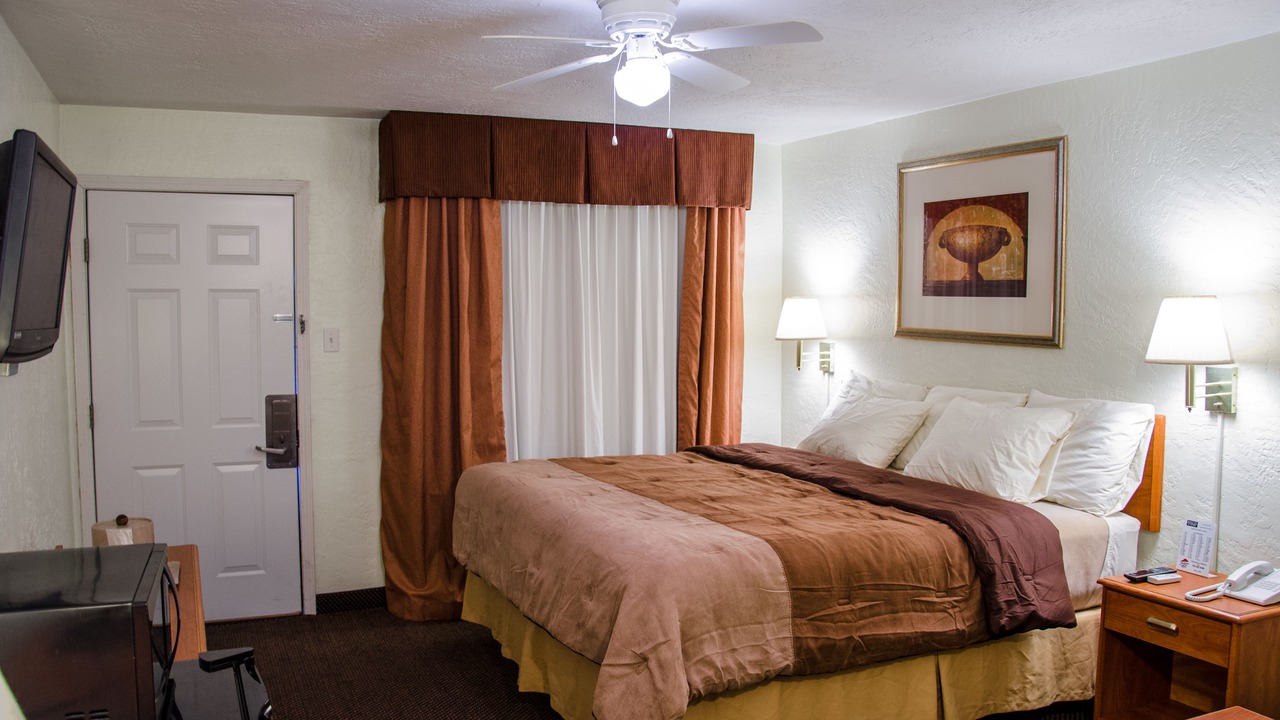 Photo of Bedroom in Colby
