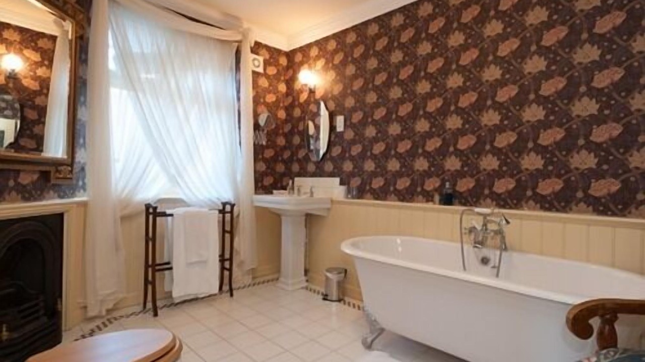 Photo of Bathroom in Llanwrtyd Wells