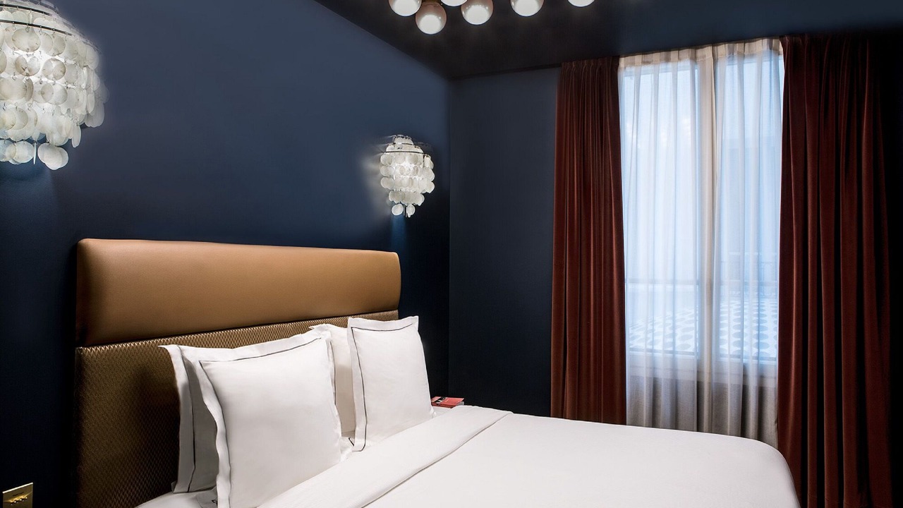 Photo of Bedroom in 8th Arrondissement