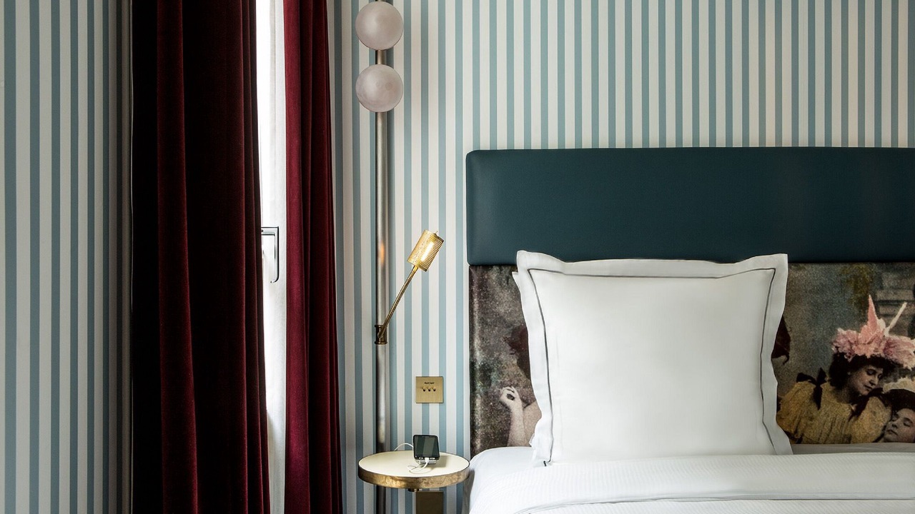 Photo of Bedroom in 8th Arrondissement