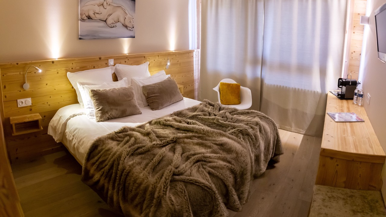 Photo of Bedroom in Venosc