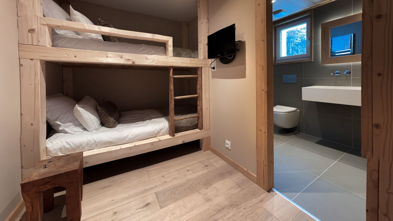 Photo of Bedroom in Venosc