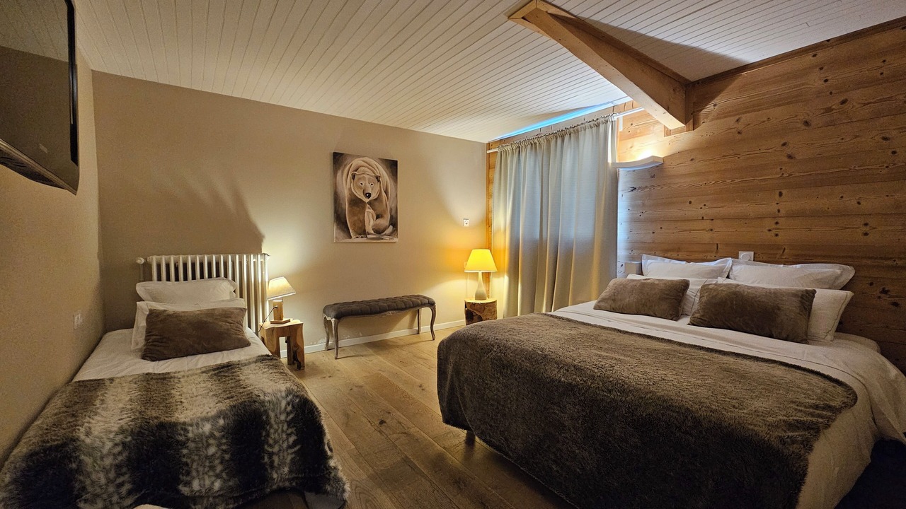 Photo of Bedroom in Venosc