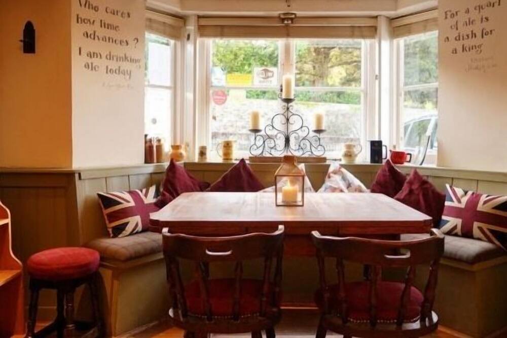 Photo of Others in Petworth