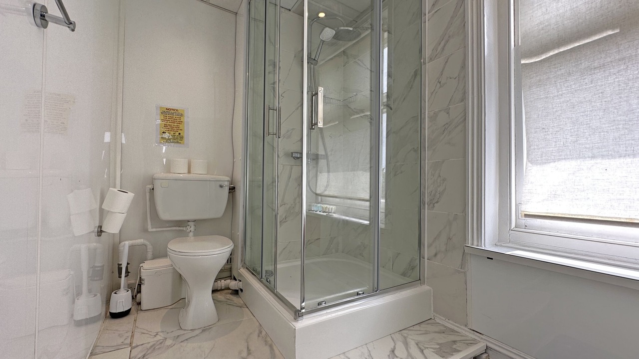 Photo of Bathroom in Isle of Grain