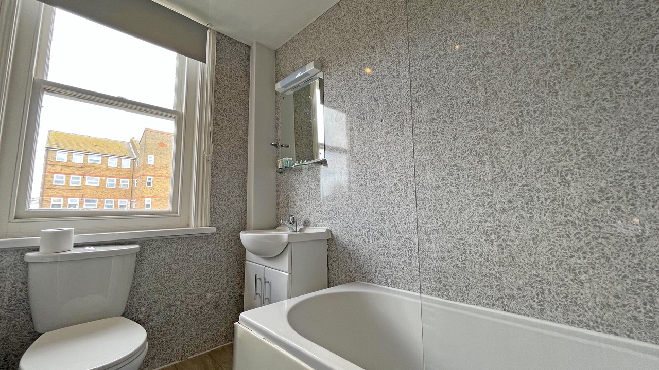 Photo of Bathroom in Isle of Grain