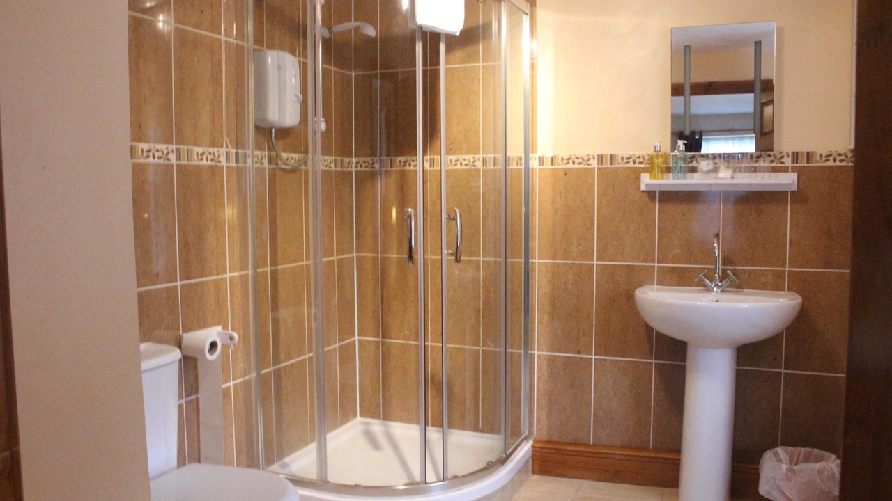 Photo of Bathroom in West Woodburn