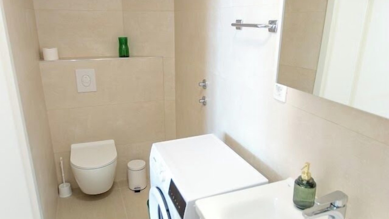 Photo of Bathroom in Plat