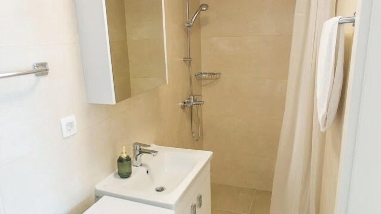Photo of Bathroom in Plat