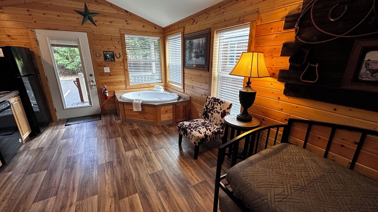 Photo of Others in Packwood