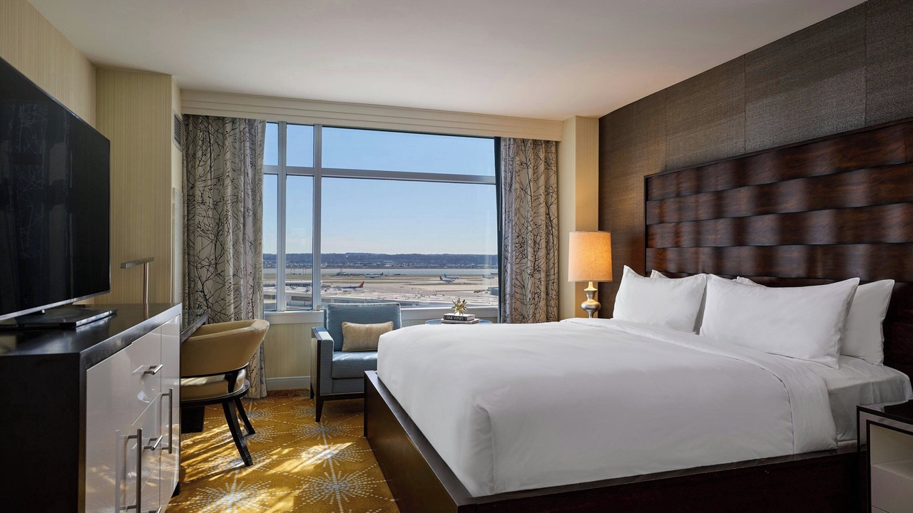 Photo of Bedroom in Crystal City