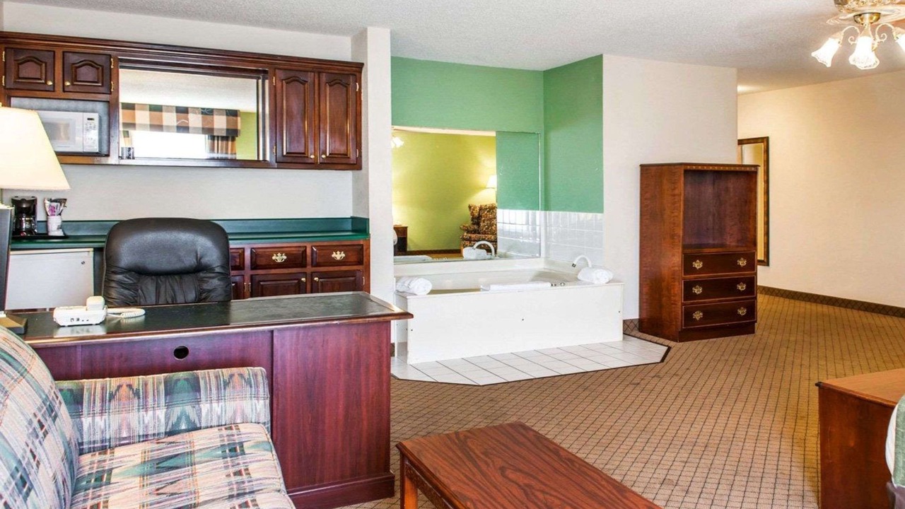 Photo of Others in Goshen