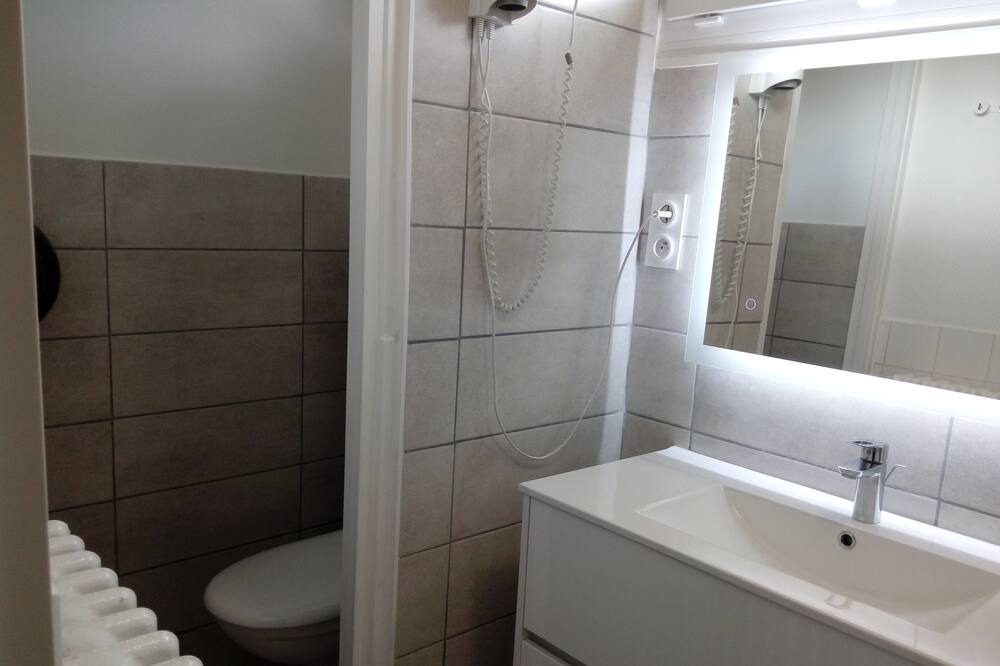 Photo of Bathroom in Carcassonne