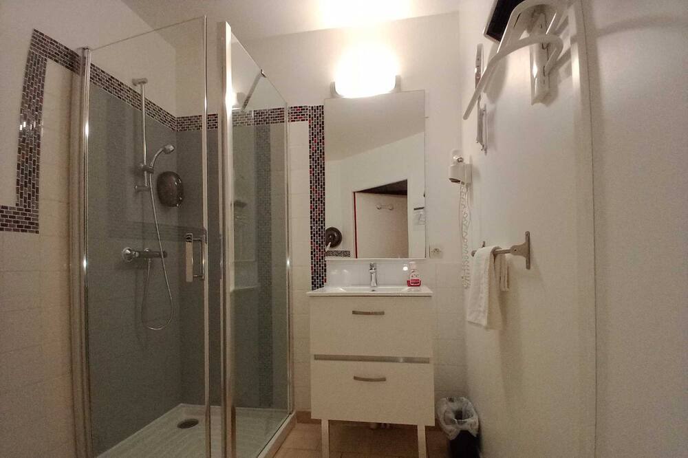 Photo of Bathroom in Carcassonne