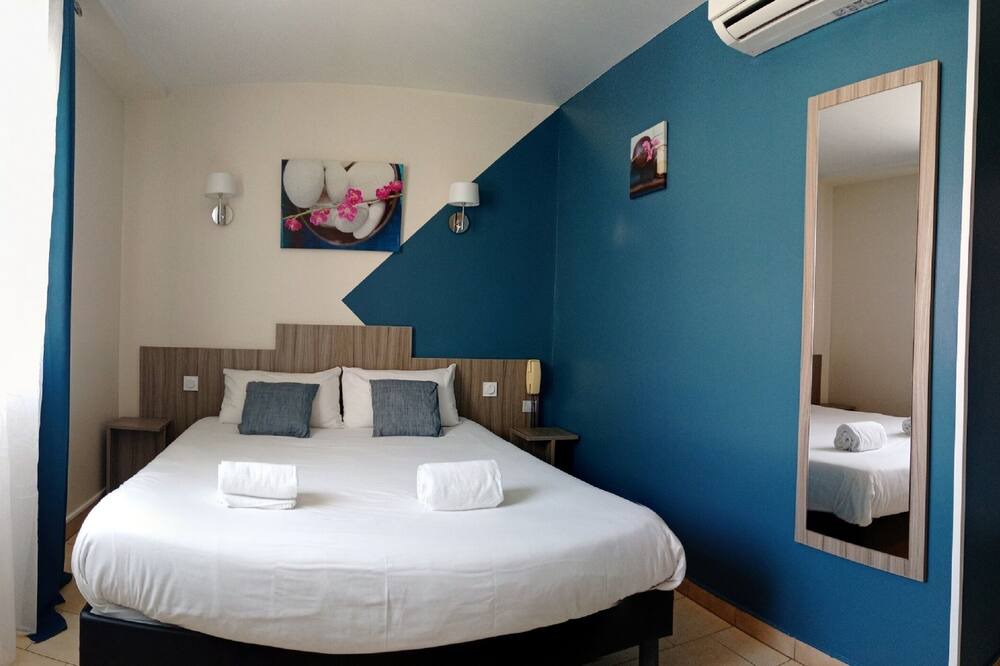 Photo of Bedroom in Carcassonne
