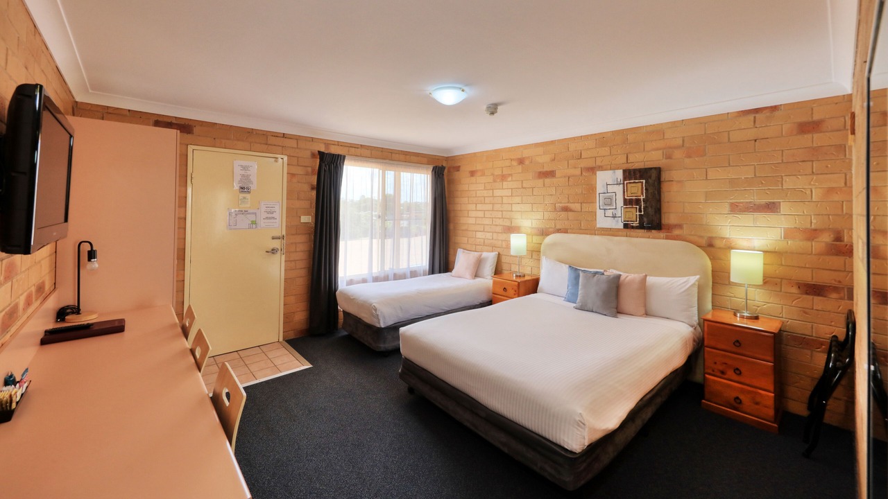 Photo of Others in Parkes