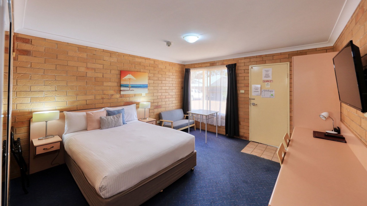 Photo of Bedroom in Parkes