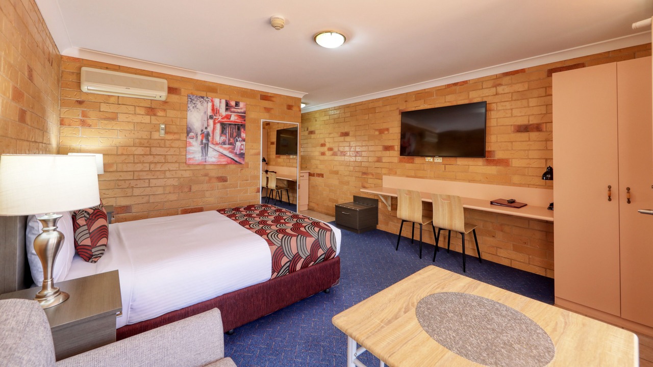 Photo of Bedroom in Parkes