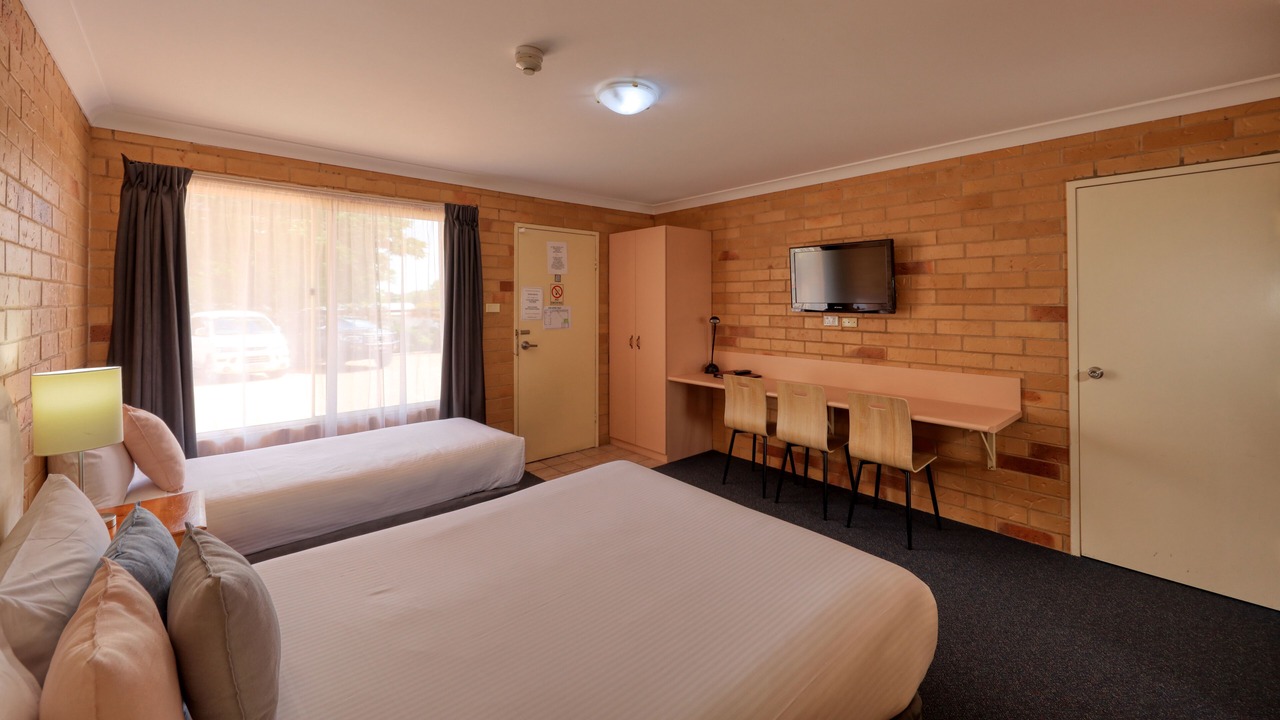 Photo of Others in Parkes