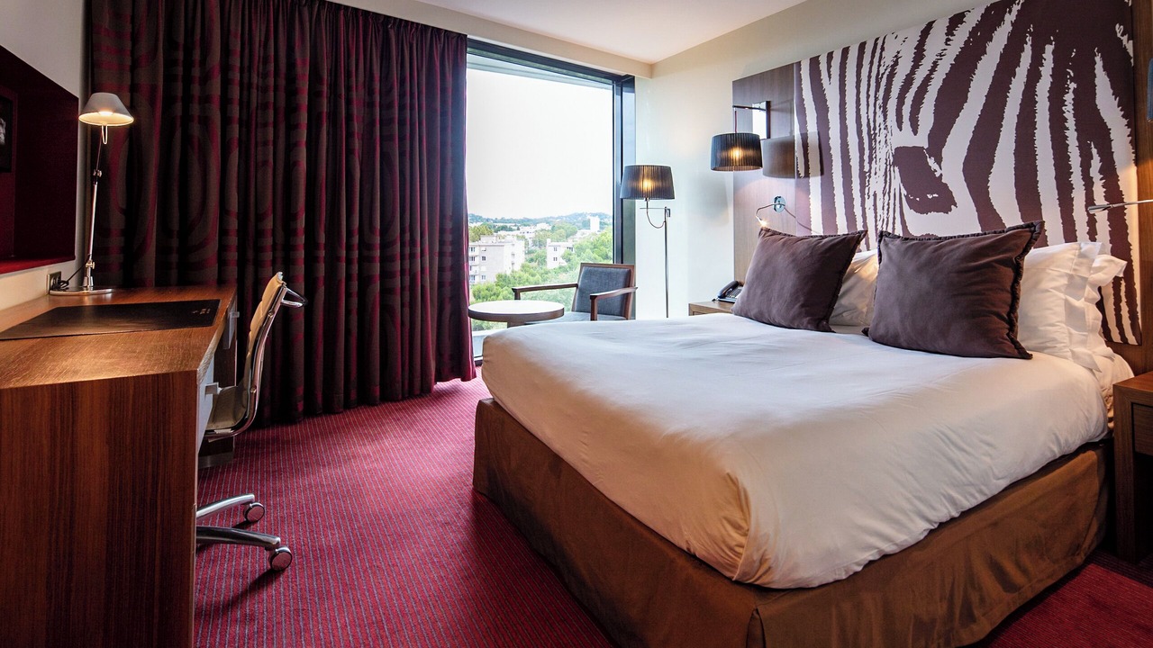 Photo of Bedroom in Antigone