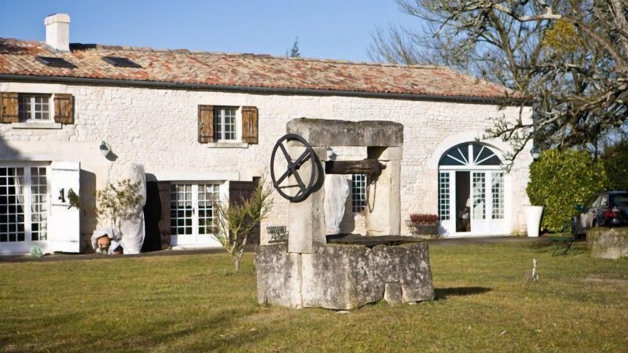 Photo of Outdoor in Bribaudon