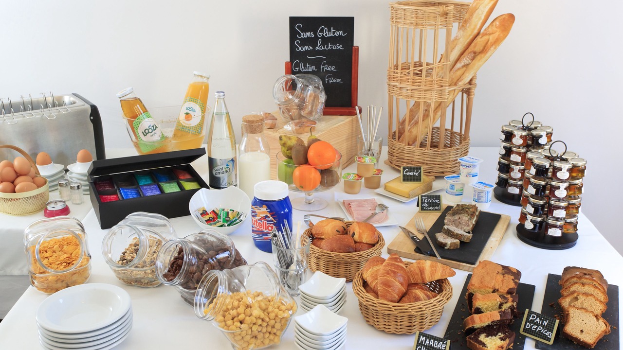 Photo of Others in Albert