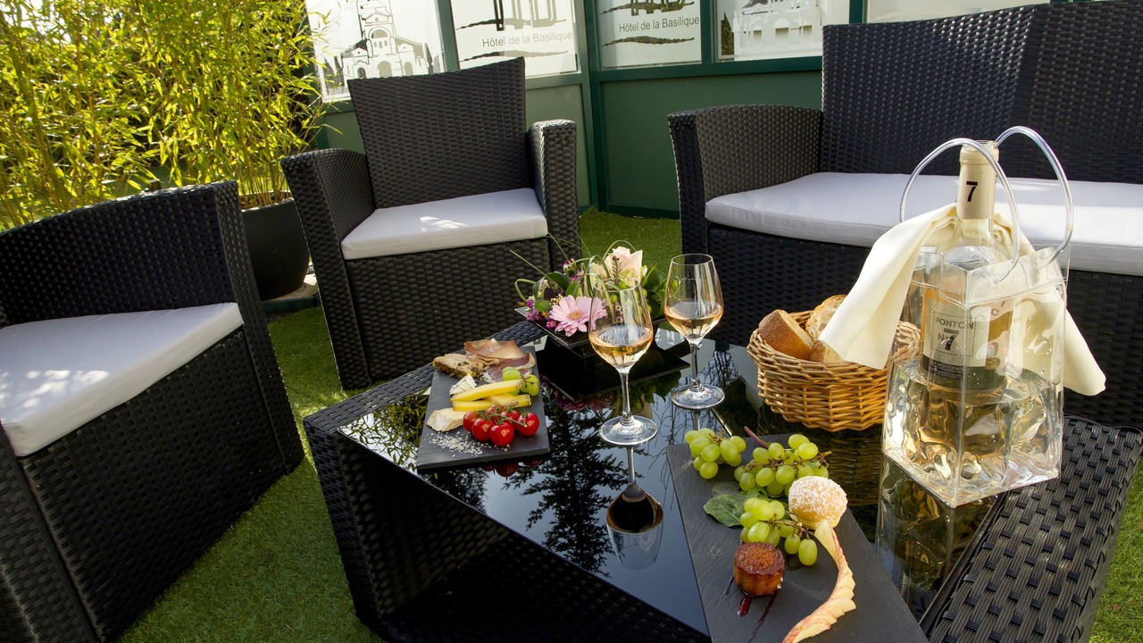 Photo of Others in Albert