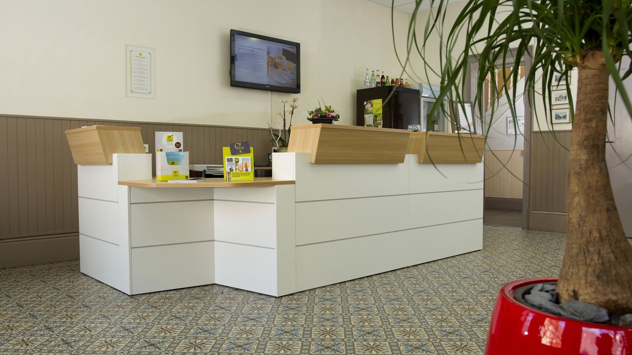 Photo of Others in Albert