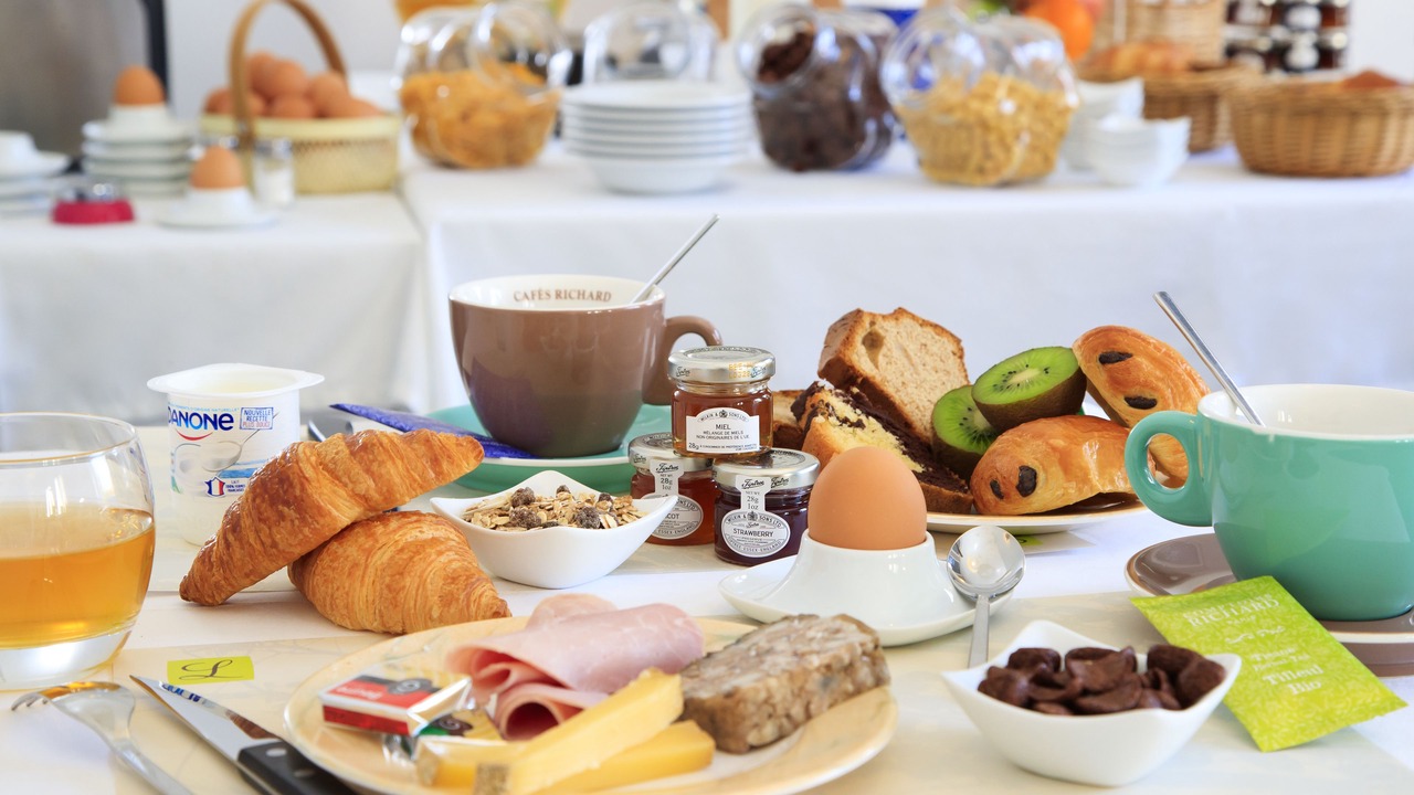 Photo of Others in Albert