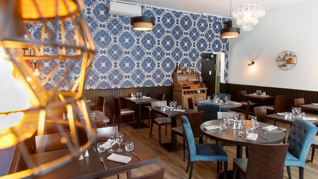 Photo of Others in Albert