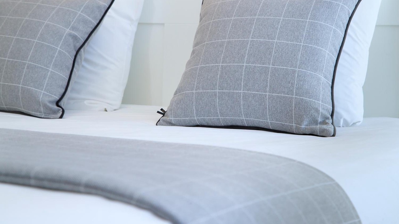 Photo of Others in Albert