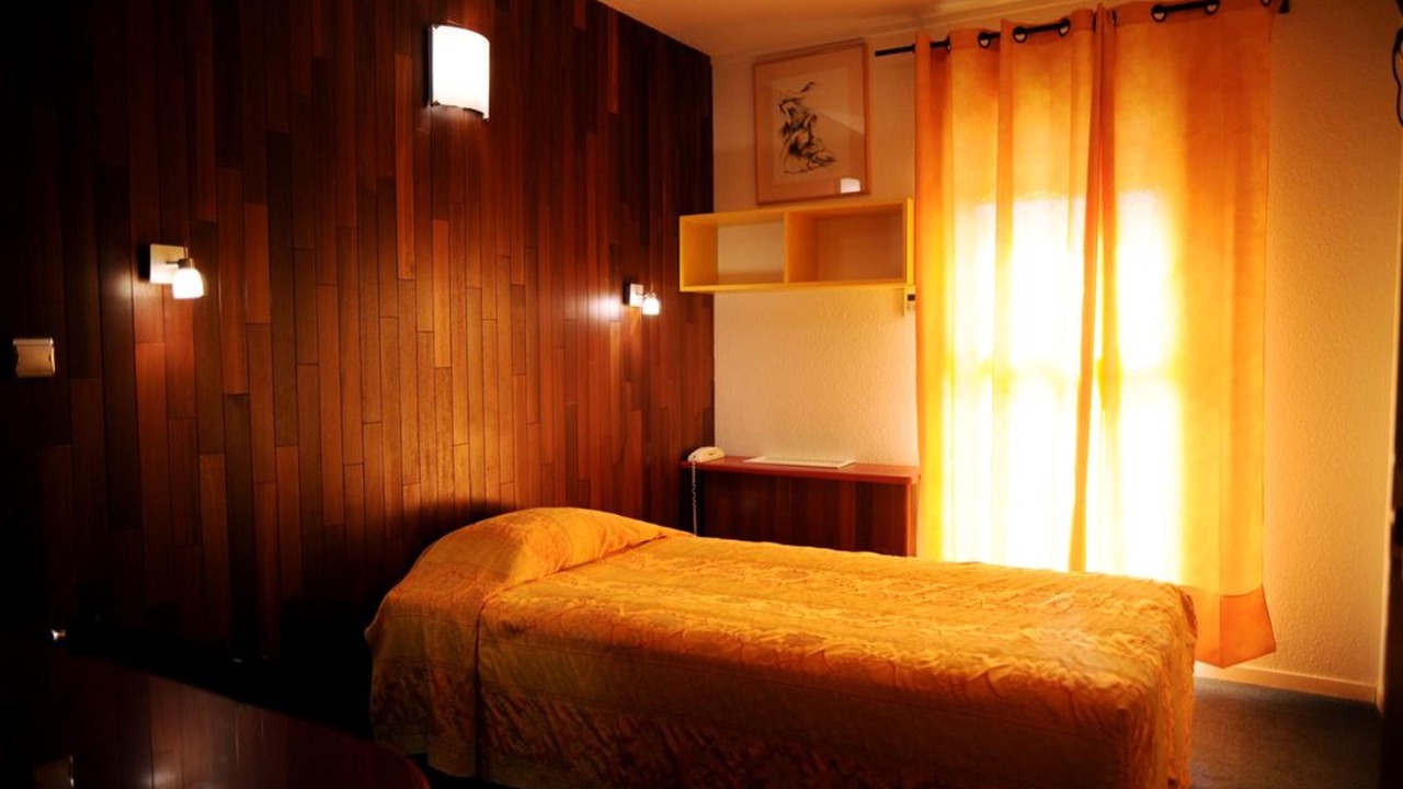 Photo of Bedroom in Langon