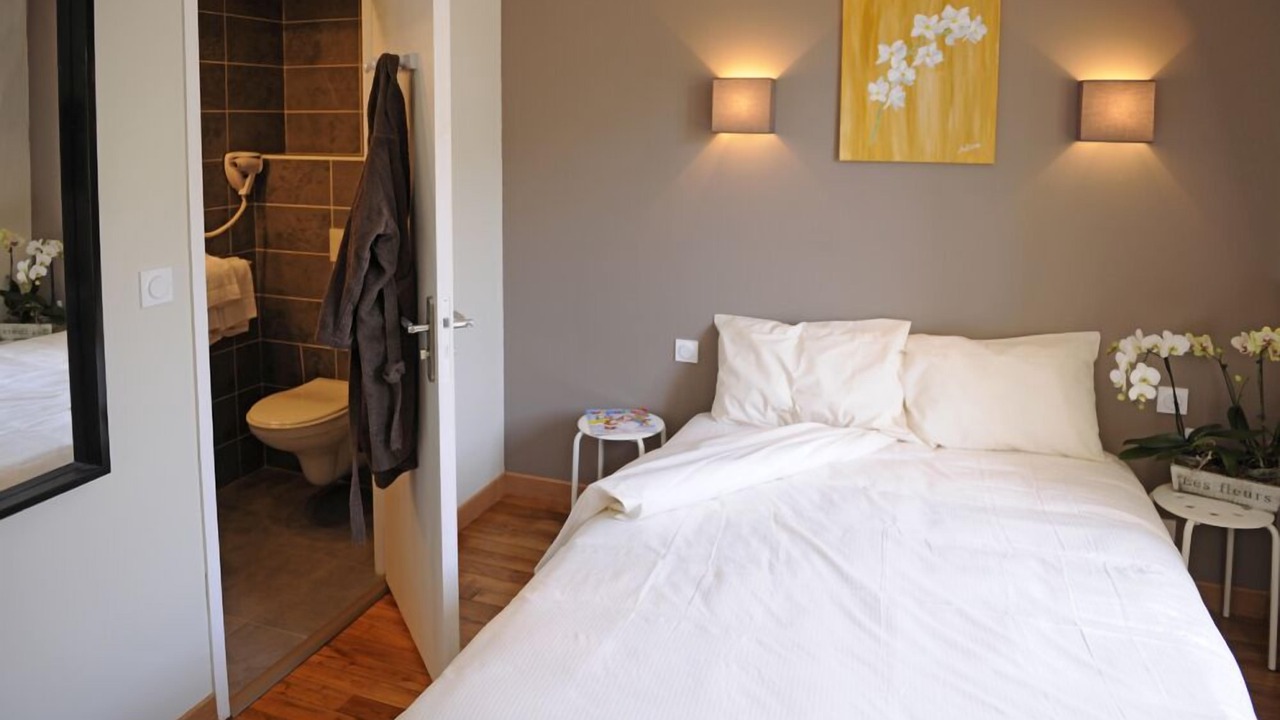 Photo of Bedroom in Saint-Chely-d'Aubrac