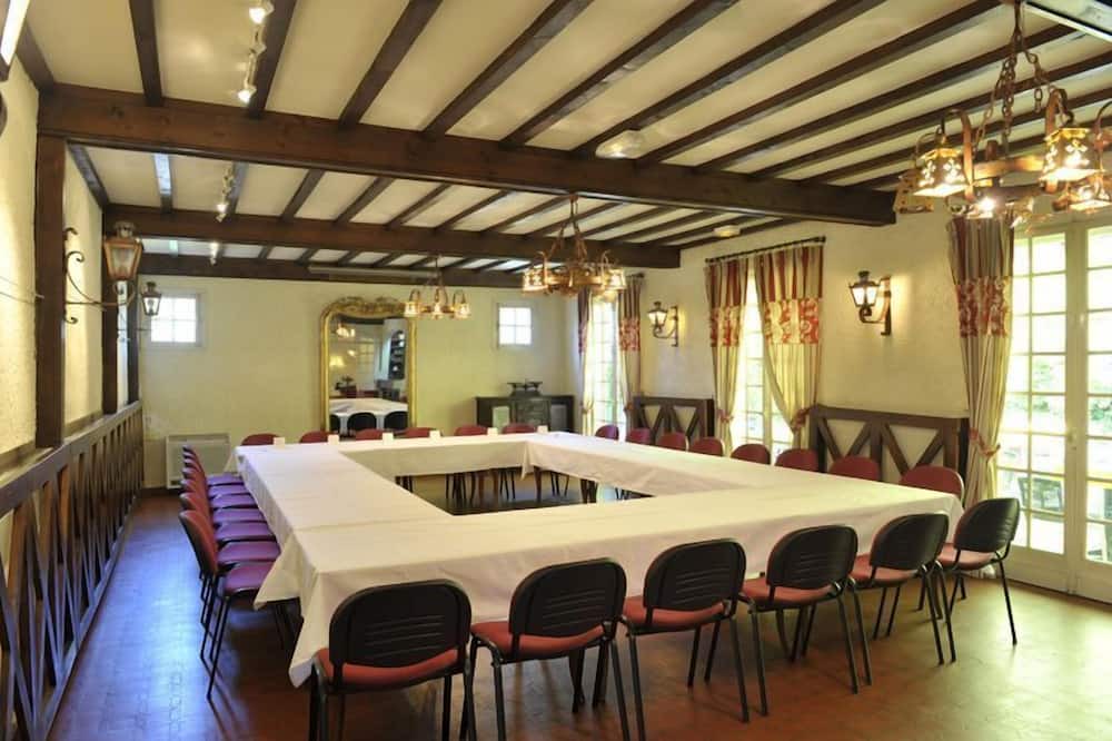 Photo of Others in Ousse