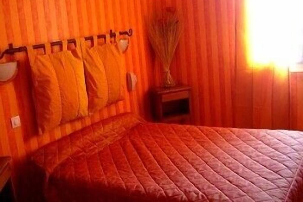 Photo of Bedroom in Ousse